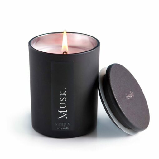 Charming musk scented soy candle made in Australia with Bamboo lid and non-toxic cotton wick