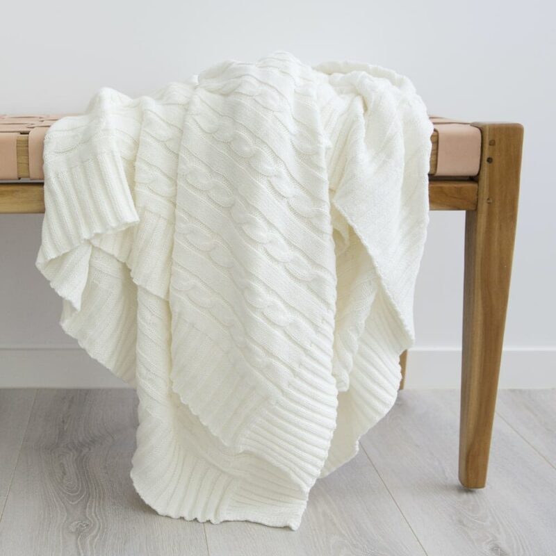 White-throw-blanket-lifestyle