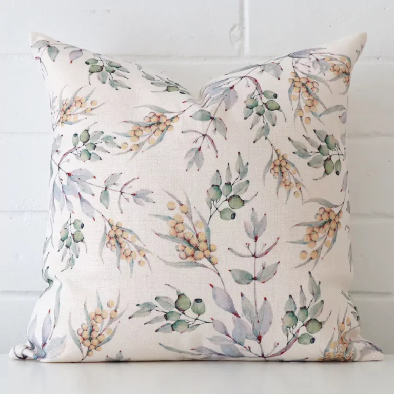 An alluring linen square cushion. It features an attractive style.